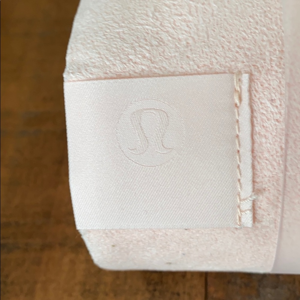 Lululemon The Towel in Ballerina Pink - Picture 10 of 10